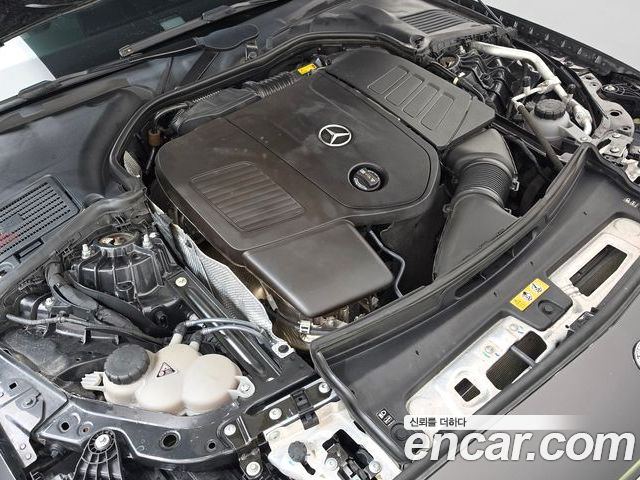 Mercedes-Benz C-Class 2023 — фото 6