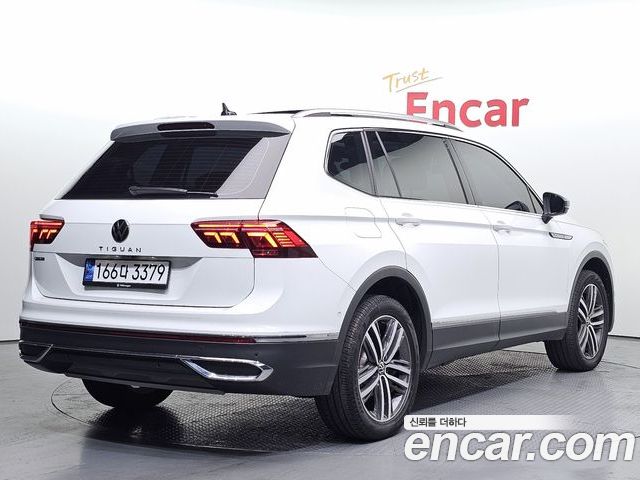 Volkswagen Tiguan 2023 — фото 2