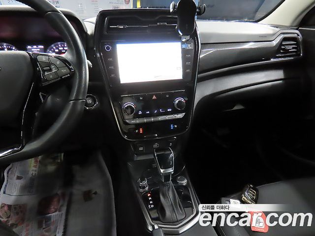 SsangYong Tivoli 2023 — фото 10