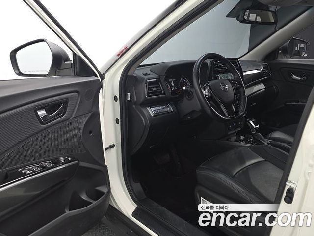 SsangYong Tivoli 2022 — фото 10