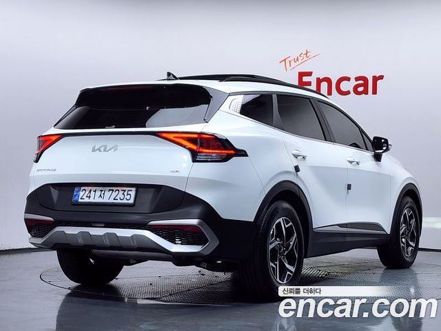 Kia Sportage 2023 — фото 2