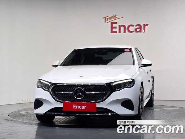 Mercedes-Benz E-Class 2025 — фото 3