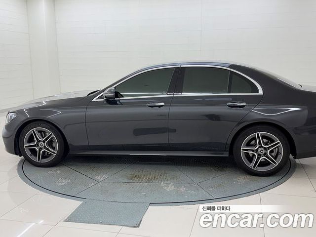 Mercedes-Benz E-Class 2023 — фото 2