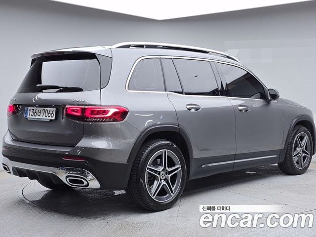Mercedes-Benz GLB 2023 — фото 2
