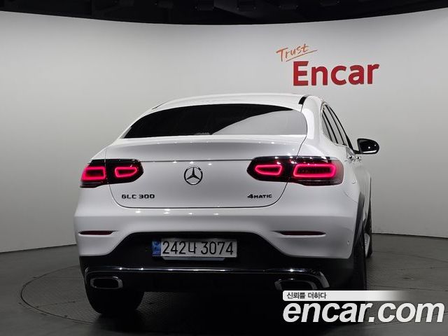 Mercedes-Benz GLC 2023 — фото 4