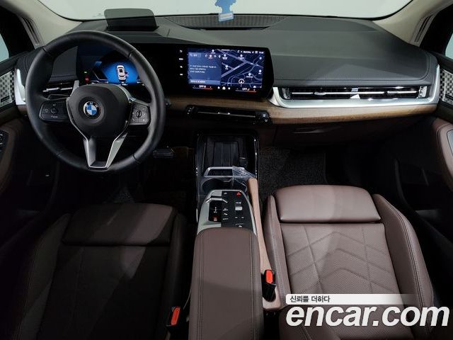 BMW 2 Series 2025 — фото 10