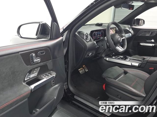 Mercedes-Benz GLB 2025 — фото 10