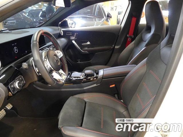 Mercedes-Benz A-Class 2023 — фото 10