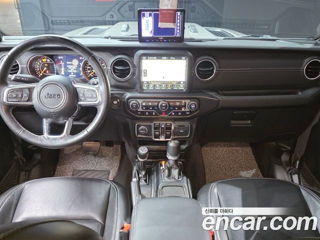 Jeep Wrangler 2023 — фото 10