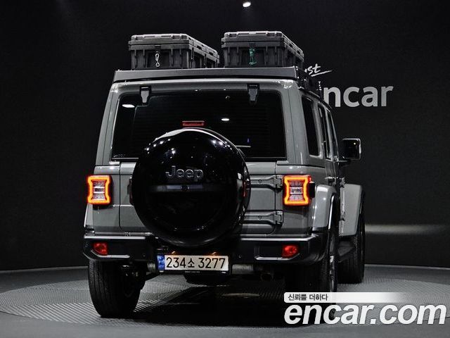 Jeep Wrangler 2023 — фото 4