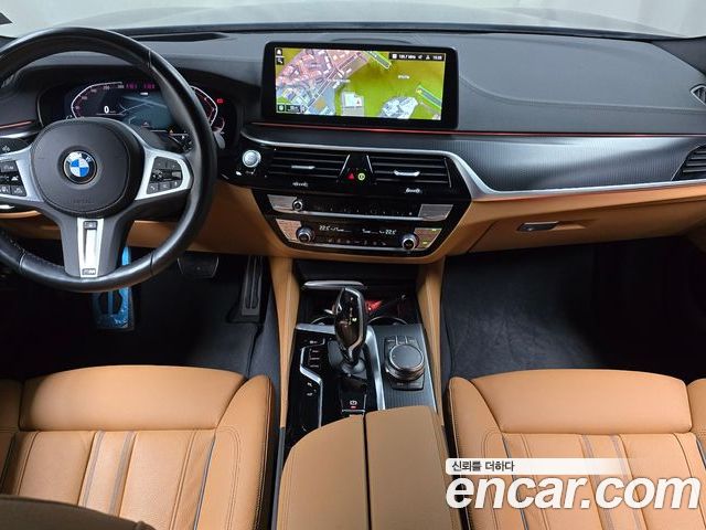 BMW 5 Series 2023 — фото 10