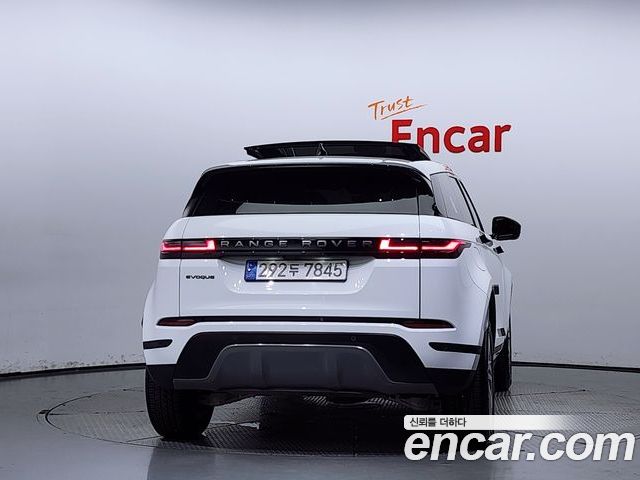 Land Rover Range Rover Evoque 2024 — фото 4