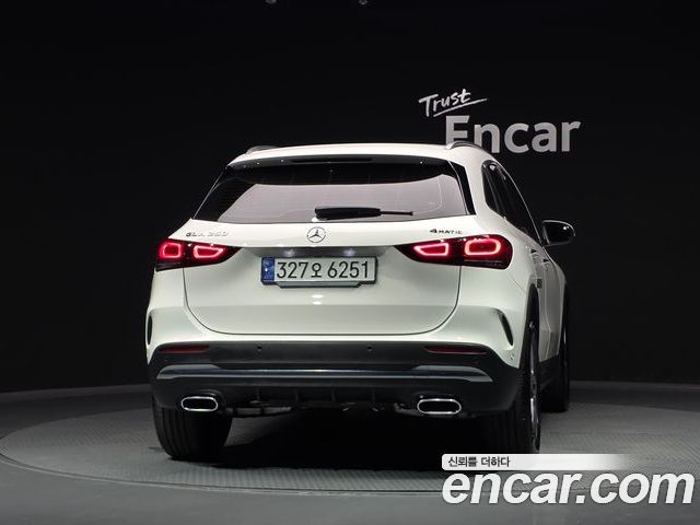 Mercedes-Benz GLA 2023 — фото 4