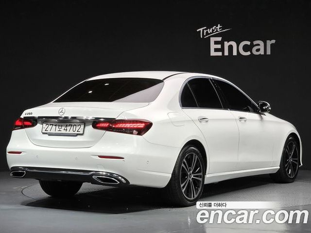 Mercedes-Benz E-Class 2022 — фото 2