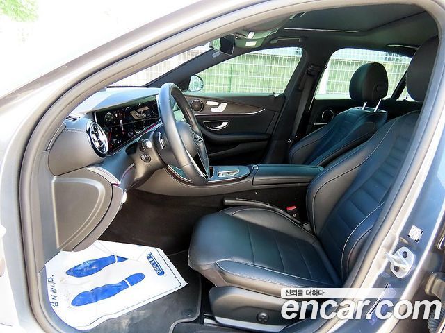 Mercedes-Benz E-Class 2023 — фото 5