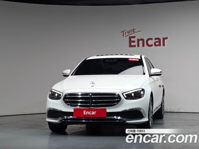 Mercedes-Benz E-Class 2023 — фото 3