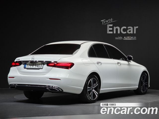 Mercedes-Benz E-Class 2022 — фото 2
