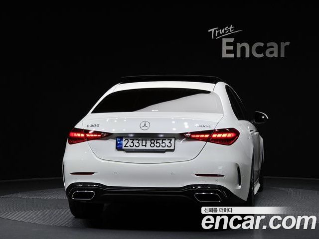 Mercedes-Benz C-Class 2023 — фото 4