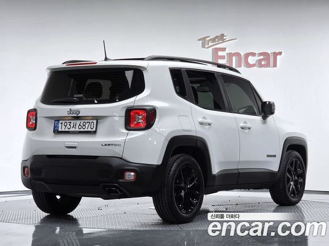 Jeep Renegade 2022 — фото 2