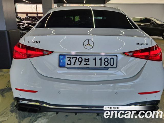 Mercedes-Benz C-Class 2023 — фото 4