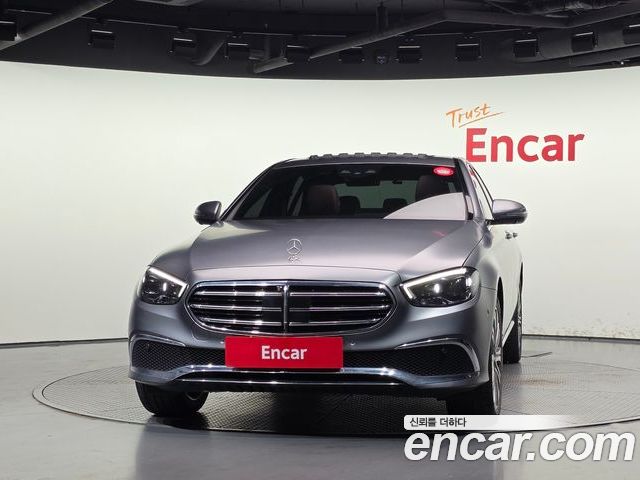 Mercedes-Benz E-Class 2023 — фото 3