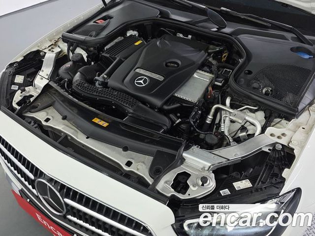 Mercedes-Benz E-Class 2023 — фото 6