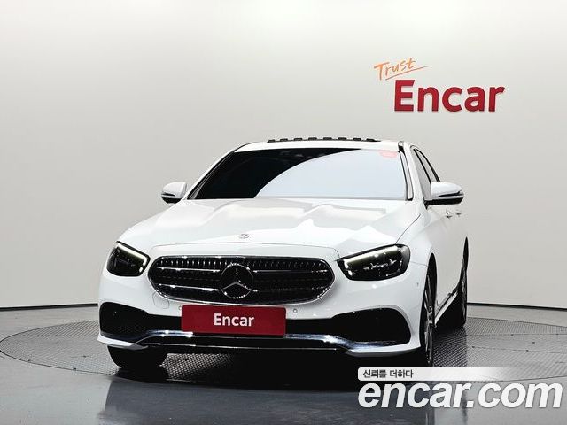 Mercedes-Benz E-Class 2023 — фото 3