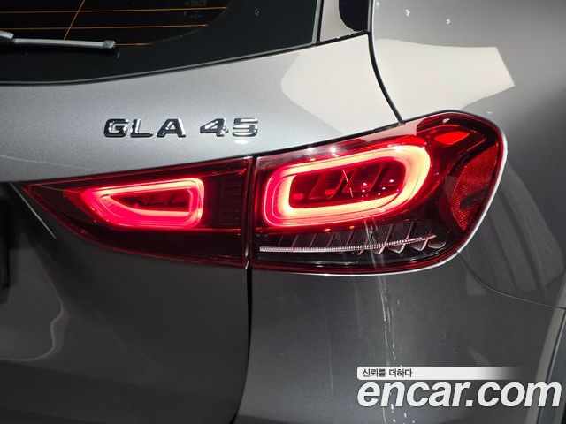 Mercedes-Benz GLA 2022 — фото 9