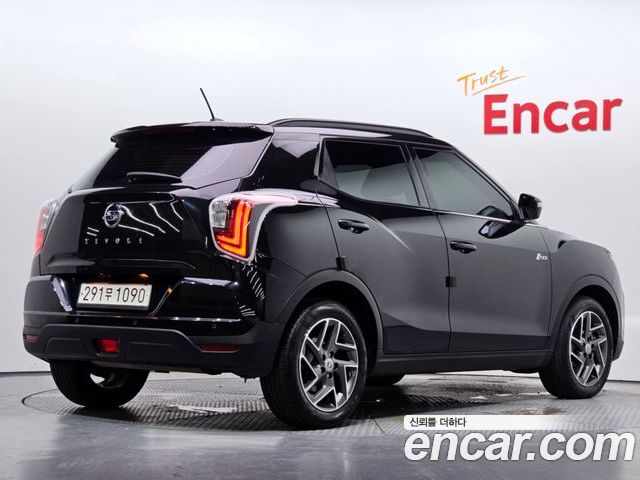 SsangYong Tivoli 2023 — фото 2