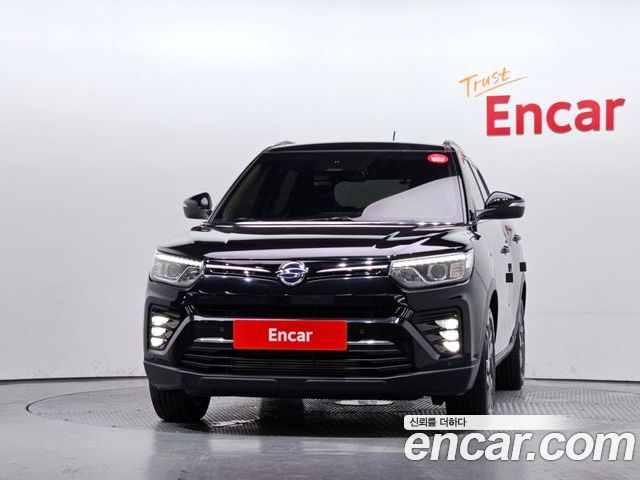 SsangYong Tivoli 2023 — фото 3