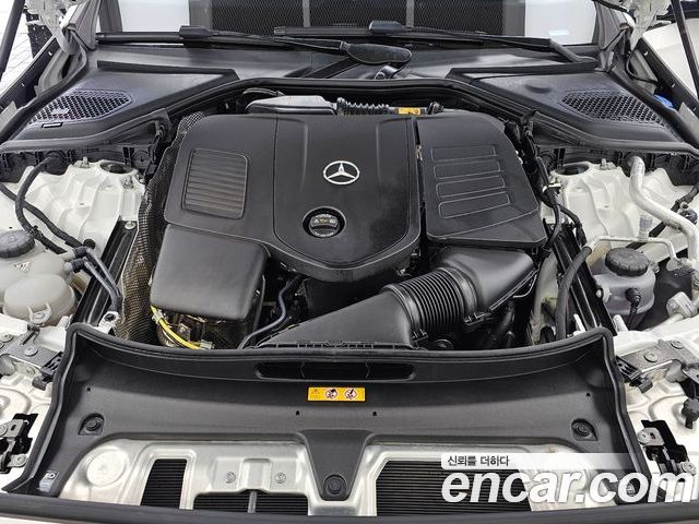 Mercedes-Benz E-Class 2025 — фото 6