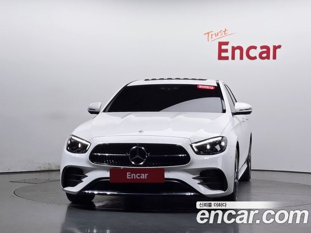 Mercedes-Benz E-Class 2023 — фото 3