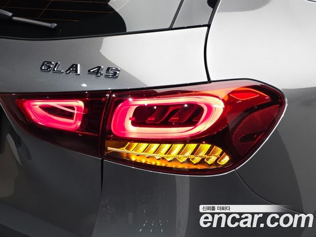 Mercedes-Benz GLA 2023 — фото 9