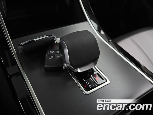 Land Rover Range Rover Evoque 2025 — фото 9