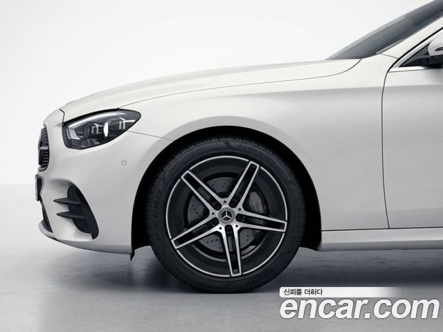 Mercedes-Benz E-Class 2025 — фото 5