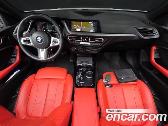 BMW 1 Series 2022 — фото 10