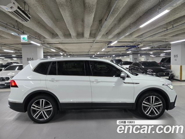 Volkswagen Tiguan 2022 — фото 5
