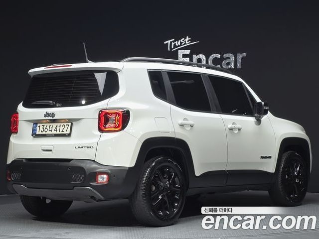 Jeep Renegade 2023 — фото 2