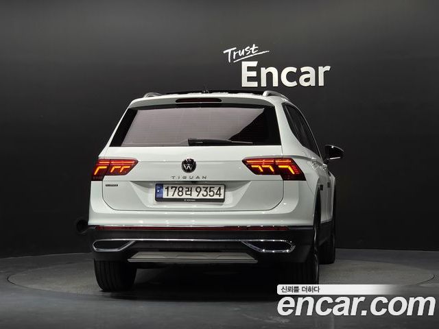 Volkswagen Tiguan 2023 — фото 4