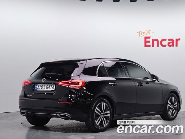 Mercedes-Benz A-Class 2022 — фото 2