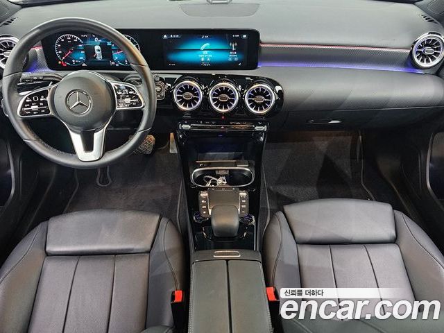 Mercedes-Benz A-Class 2022 — фото 7