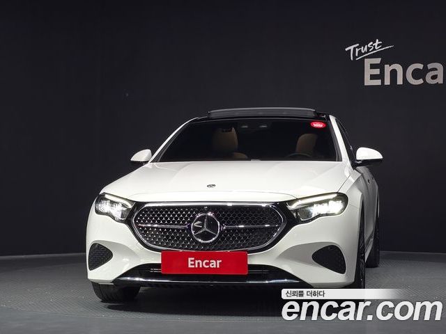 Mercedes-Benz E-Class 2025 — фото 3
