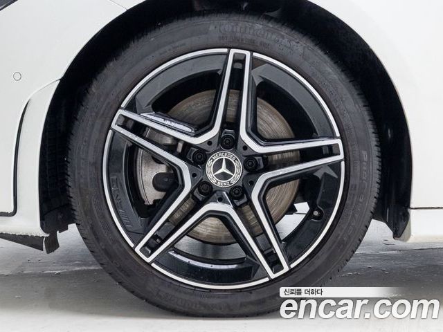 Mercedes-Benz CLA 2023 — фото 5