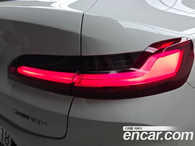 BMW X4 2022 — фото 9