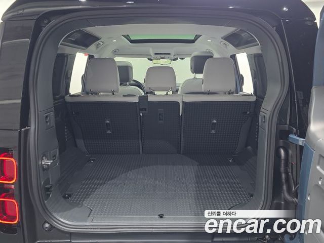 Land Rover Defender 2025 — фото 10