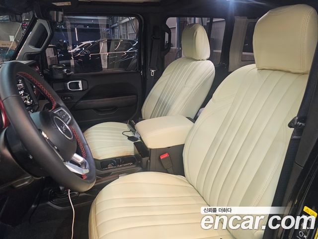 Jeep Wrangler 2023 — фото 10