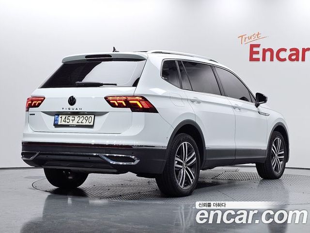 Volkswagen Tiguan 2023 — фото 2
