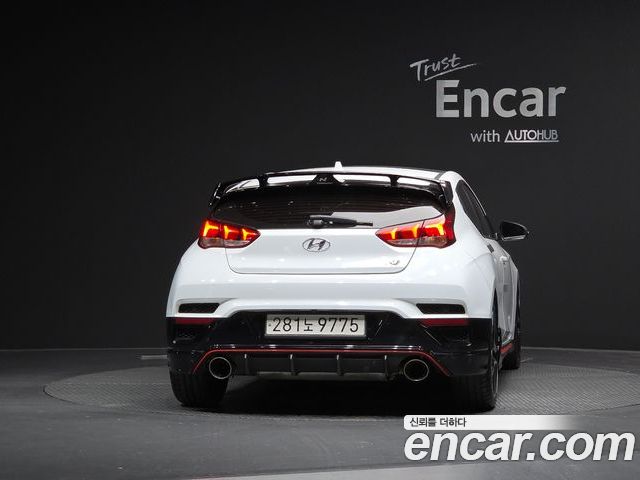 Hyundai Veloster 2022 — фото 4