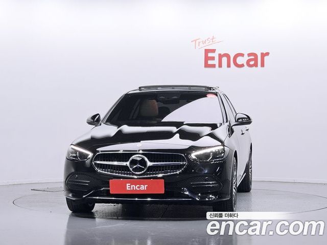 Mercedes-Benz C-Class 2023 — фото 3