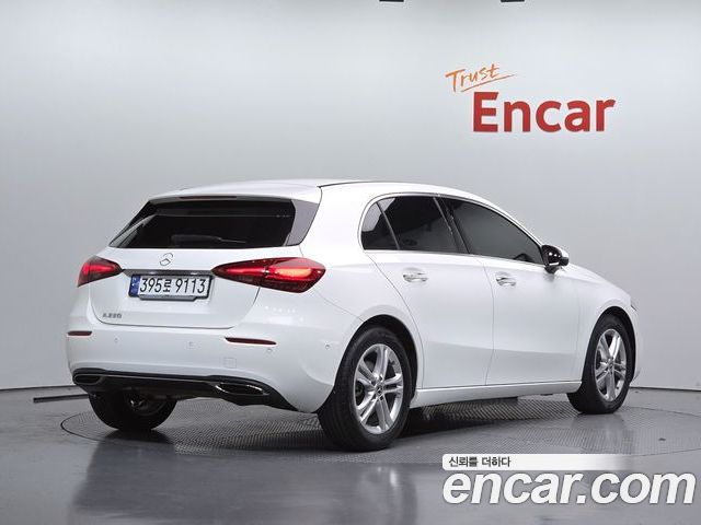 Mercedes-Benz A-Class 2024 — фото 2